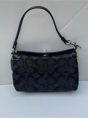 COACH Legacy Top Turnlock 2-Way Baguette Wristlet Black